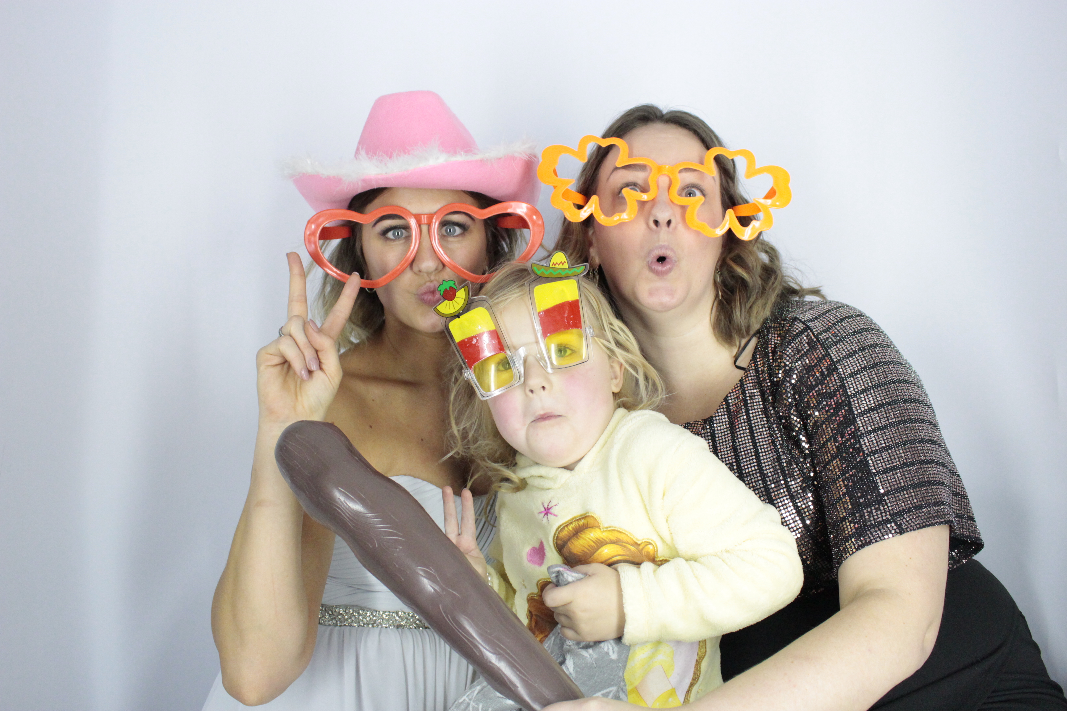 Darren and Claire’s Wedding  | View more photos from the event at gallery.myphotoboothexperience.co.uk/u/MyPhotoBoothExperienceLtd/Darren-and-Claire’s-Wedding